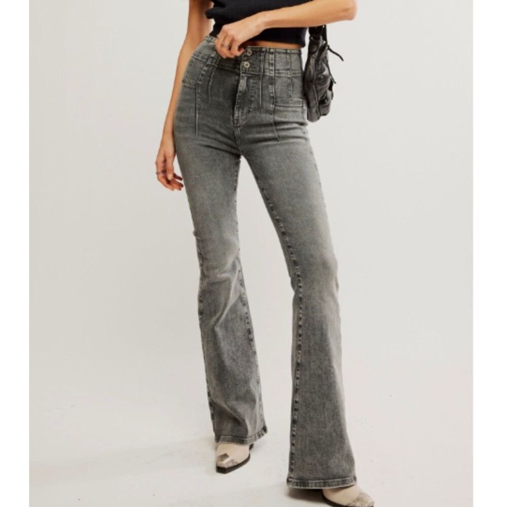 WE THE FREE Women’s Black Gray High Rise Jayde Flare Jeans Size 30